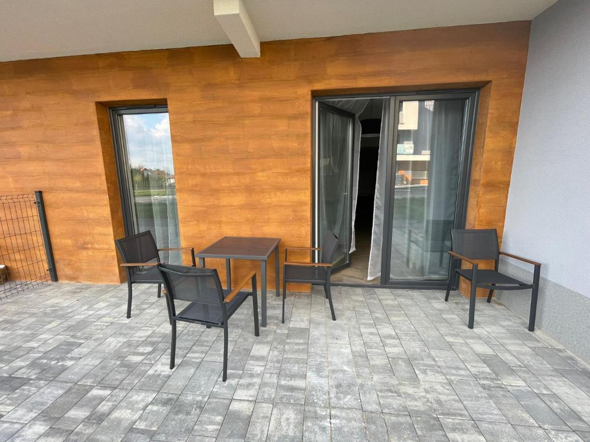 Apartament Roza 1 Zator - 2 Km Od Energylandii Exterior foto